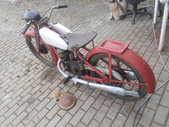 Jawa 250 Speciál - 3
