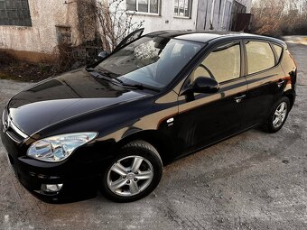 rozprodam hyundai i30 1,6 crdi 85kw2006-2011 kod motora D4FB - 3