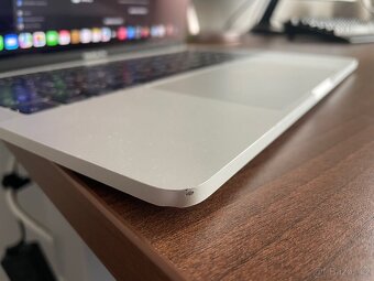 MacBook Pro 13 TouchBar 2017 - 3