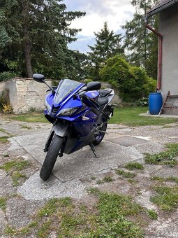Yamaha yzf r125 - 3