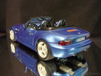 BMW M Roadster Bburago 1/18 - 3