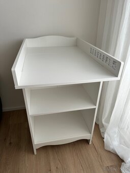 SMÅGÖRA Přebalovací pult/knihovna, bílá - 3