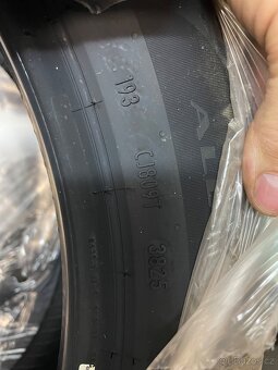Prodám nové pneu PIRELLI celoroční - 3
