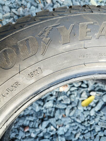 P: Novou celoroční pneumatiku Goodyear 195/65 R15 91H - 3