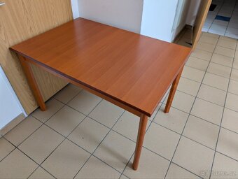 Jídelní stůl TON - rozkládací - 3