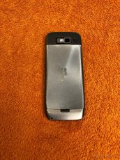 Nokia E52 v pěkném stavu - 3