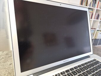 MacBook Pro 15" mid 2010 i5, 8GB, 250GB SSD - 3