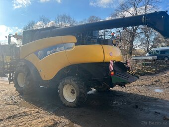 New Holland CR9080 - 3