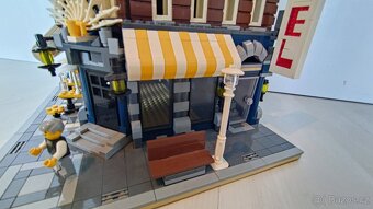LEPIN Cafe Corner, kompatibilní s LEGO (klon 10182) - 3