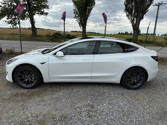 Tesla Model 3 - 3