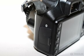 Nikon D3400 + příslušenství - 3