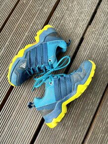 Outdoorove tenisky Adidas Terrex vel 28 - 3