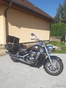 Suzuki Intruder C1800 - 3