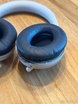 Bezdrátová sluchátka Bose Noise Cancelling 700 HP - 3