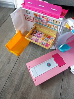 Barbie sanitka - 3