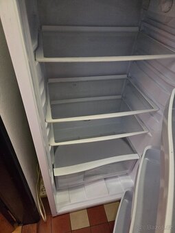 Lednice s mrazákem Indesit (kombinovaná lednice) - 3