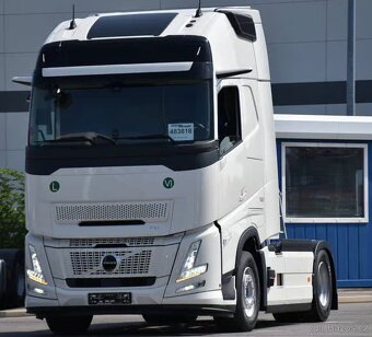 Volvo Tahač návěsu FH 500 Aero - 3