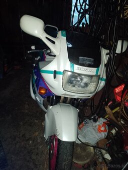 Honda CBR 600 - 3