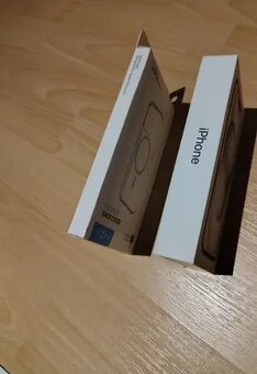 iPhone 15 128GB - Space Grey - 3