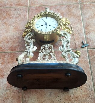 krásné rokokové krbové hodiny - 3