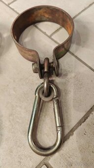 Uchycení houpačky s kruhovou objímkou a karabinou - 3