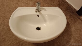 Prodám umyvadlo s baterií - 3
