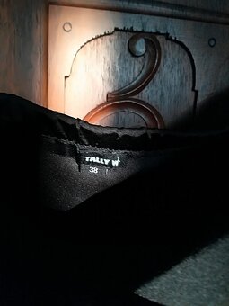 Šaty bez ramínek - 3