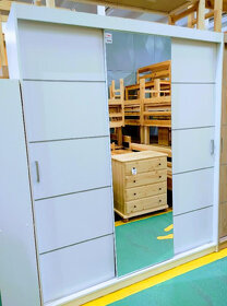 Levná bílá skříň se zrcadly 180cm - 3