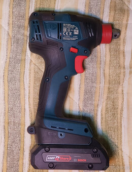 Rázový utahovák Bosch GDX 18V-200C - 3