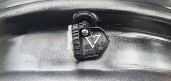 Plechová kola 5x160 R16 - 3