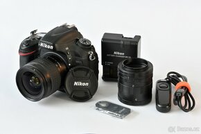 Nikon D610 + 2. baterie + 28-80mm Nikkor + prislusenstvi - 3