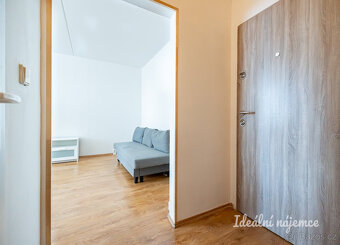 Pronájem bytu 1+kk, Sosnovecká, Troja, 15000 Kč/měs, 28 m2 - 3
