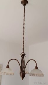Sedačka + 2x stropní lustr + nástěnná lampa - 3