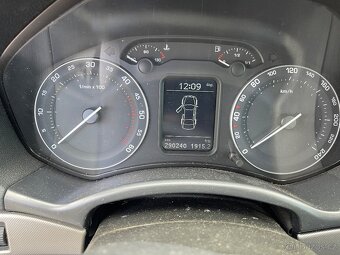 Prodám Octavii 2 generace 2.0tdi bkd - 3