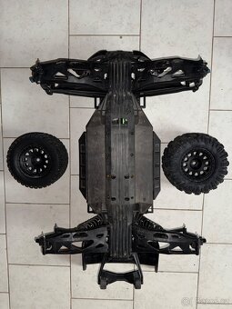 Traxxas xrt black - 3
