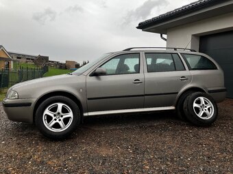 Škoda Octavia combi 1.6 MPI - 3
