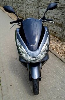 Honda PCX 125,LED model, původ ČR,1 majitel - 3