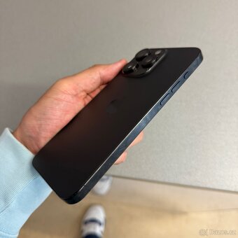 iPhone 15 Pro Max 256GB, pěkný stav, 12 měsíců záruka - 3
