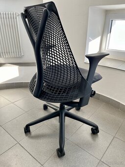 kancelářská židle Herman Miller Sayl - černá - 3