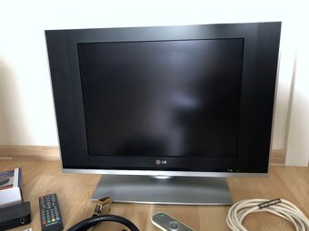 Televize LG + Set-top box a příslušenství - 3