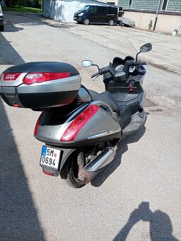 Skútr Aprilia Atlantic 500 - 3