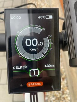 Crussis E-Guera 8.7 M - najeto pouze 439 Km - 3