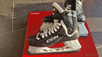 Brusle ledni CCM vel.42 - 3