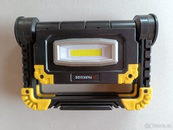 Aku pracovní LED reflektor - 3