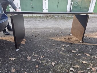 Kancelářský stůl - 3