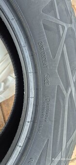 Continental 215/60 R18 98H - 3