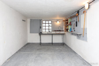 REZERVACE Pronájem garáže/skladu 20 m2 - U Cihelny, Jihlava - 3