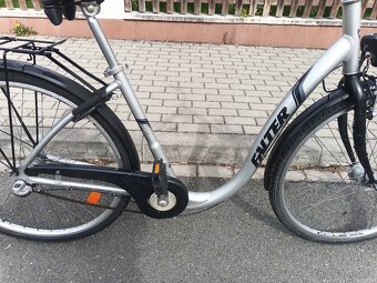 Dámské městské kolo 28" zn.C. - 3
