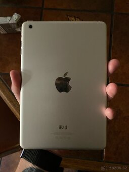 iPad mini 16G Top stav jako nový - 3