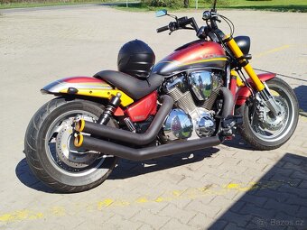 Honda Vtx 1800 custom - 3